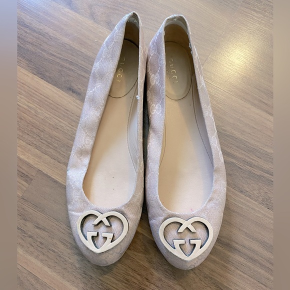 Gucci baby pink monogram flats size 38 - Picture 2 of 7